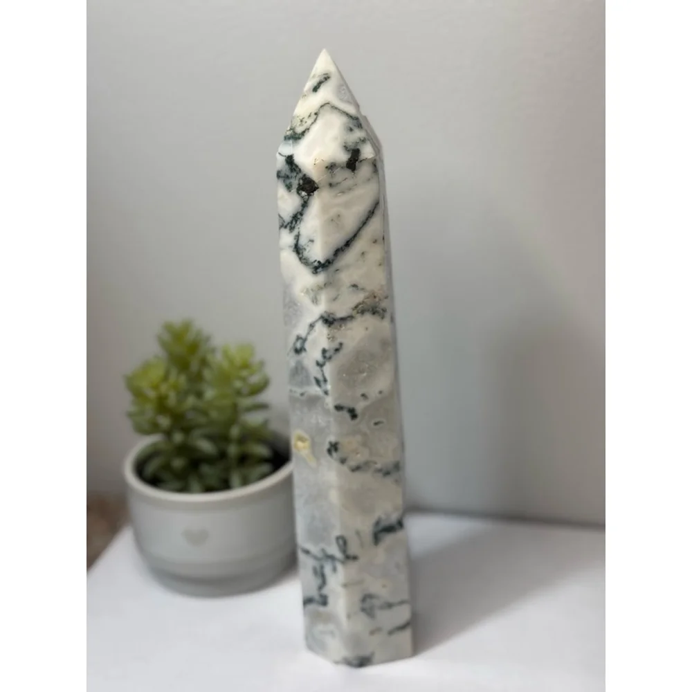 Green/White Moss Agate Druzy Tower